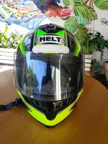 Capacete HELT