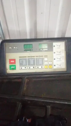 Balanceadora de rodas computadorizada automatica