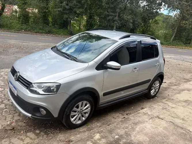 Volkswagen Crossfox 1.6 MI Total Flex 8V 5P 2014