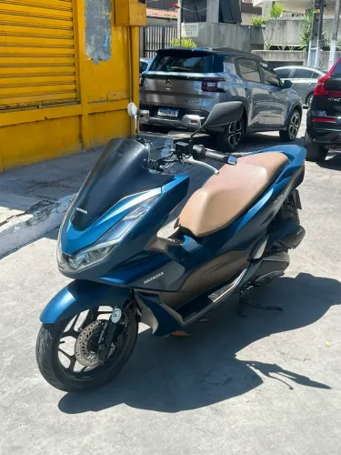 Honda Pcx dlx 2023