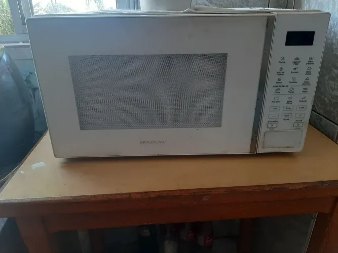 Micro-ondas Brastemp seminovo
