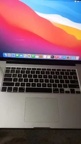 MacBook - i7 - 16G de RAM - 500 SSD
