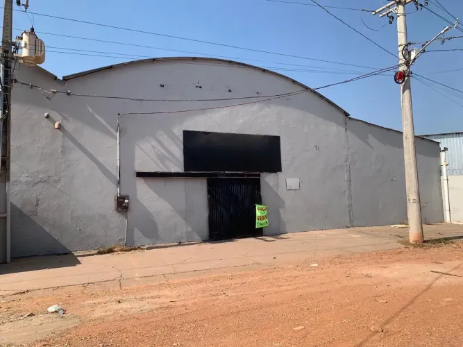 BARRACÃO / GALPÃO / DEPÓSITO / ARMAZÉM/ PONTO COMERCIAL SÃO FRANCISCO E TIJUCAL, 540 m2