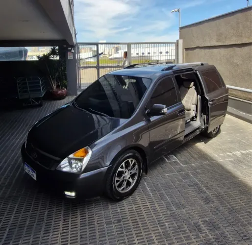Kia Motors Carnival EX 3.5 V6 24V 276cv Aut. 2014