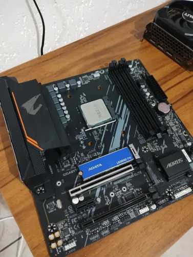 Kit upgrade AMD - B550 Aorus elite - processador Ryzen 5 - 16GB DDR4