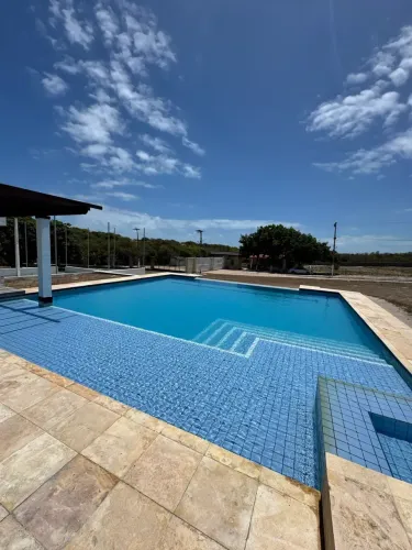 LOTES EM CONDOMÍNIO NA PRAIA