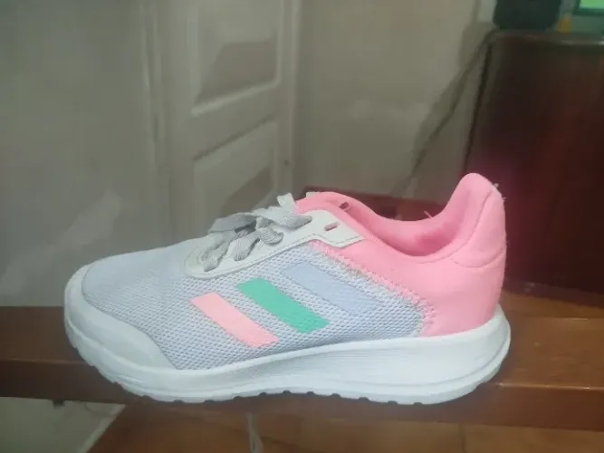 Tênis Adidas Tensaur Run infantil