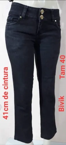 Calça jeans Feminina tam 40 preta marca Bivik Denim impecável 