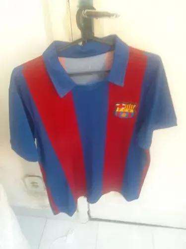 Camisa Barcelona 1980 tamanho M lançada pelo Jornal Lance