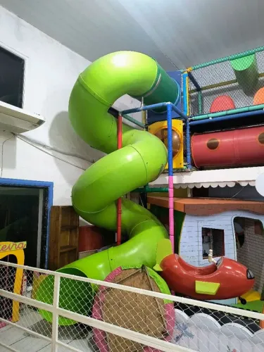 Técnico de brinquedos em casa de festas e reforma de kid play brinquedão