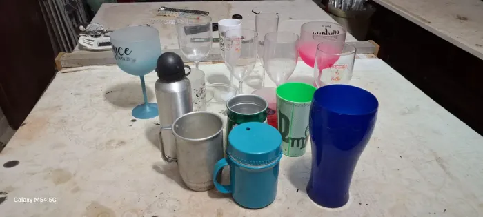 Kit de copos e canecas para festas e eventos