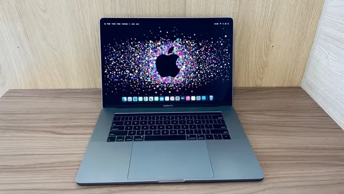 Apple MacBook Pro 15インチ 2019 i9 MacBook Pro I9 2019 | VideoLoc