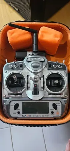 Controle de Aeromodelo SPEKTRUM DX7se