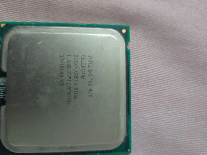 Processador Intel Celeron SL9XP 1.6 GHz