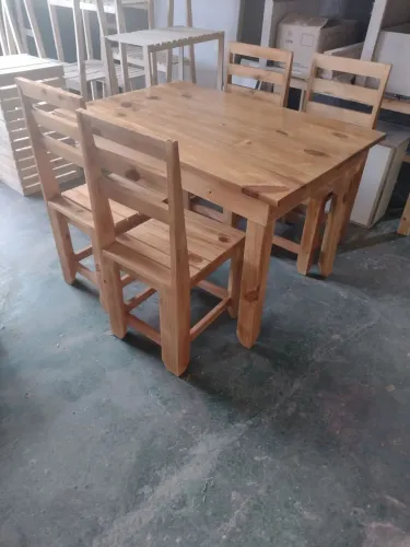 Vendo mesas com cadeiras e faço por encomenda também 