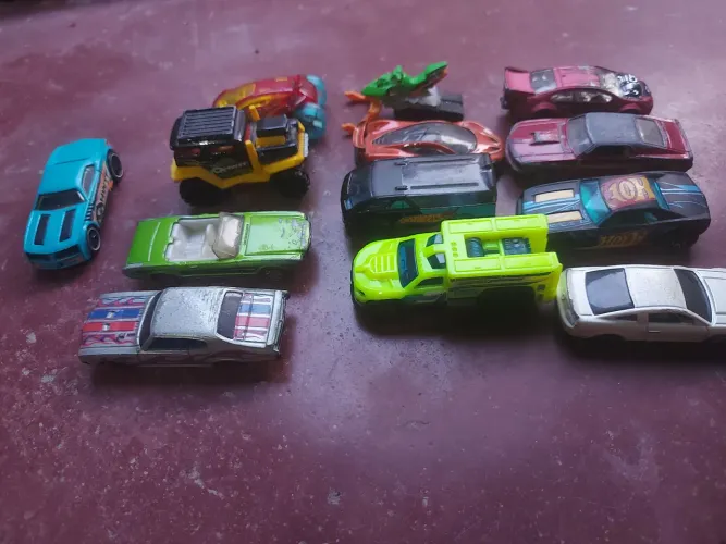 Carrinhos hot wheels