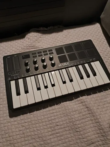 Controlador MIDI M-WAVE SMK-25 EM EATADO DE NOVO