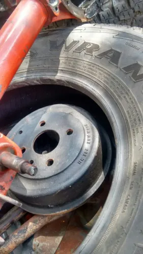 Tambor e espelho de freio do chevette.