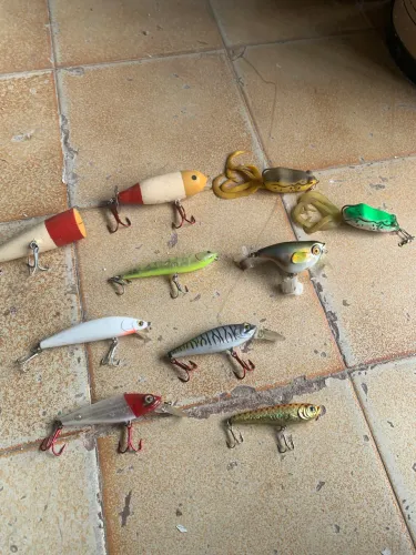 Vendo iscas artificiais 