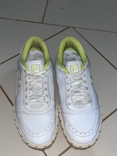 Tênis Fila Court Branco Original Semi novo (usado poucas vezes) 