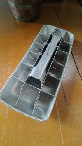 Forma antiga de aluminio Rochedo