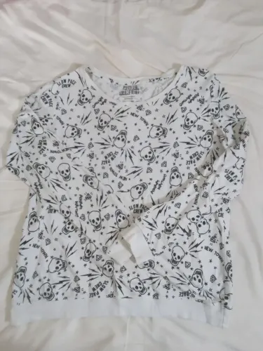 Blusa de frio estampada Caveiras