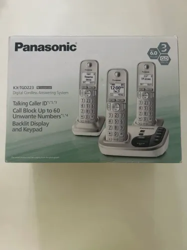 Panasonic Telefone sem fio 3 ramais com secretária eletrônica e várias funcionalidades.