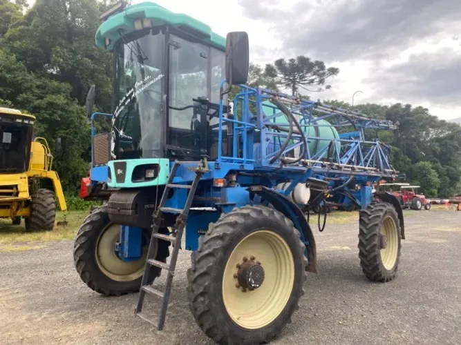 Pulverizador Autopropelido Kuhn/Montana - BX 2021 H. Fabricação 2015