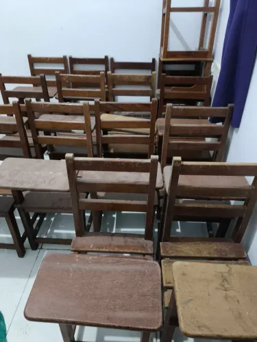 Cadeira Escolar Angelim 