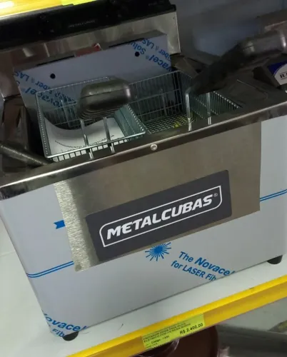 Fritadeira Industrial Metalcubas água e óleo 18 litros - Novo 