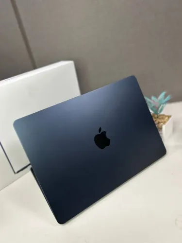 MacBook Air 2024 Processador: Apple M3 SEMI NOVO COM GARANTIA LOJA FISICA