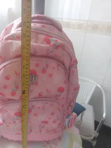 Kit Mochila CAPRICHO com rodinhas e alças + lancheira - Rosa - Floral