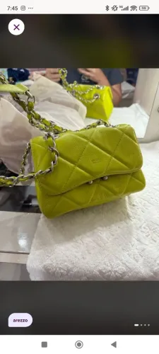 Bolsa Arezzo Mizz Verde Limão Matelassê com Corrente