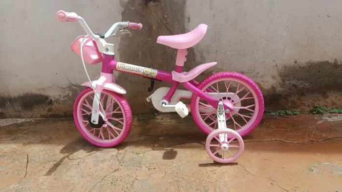 Bicicleta infantil até 5 anos