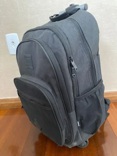 Mochila da Baggagio cor rodinha