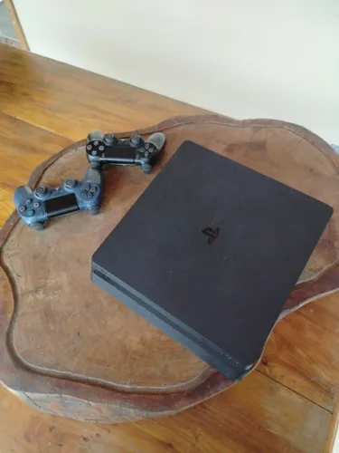 Playstation 4 - Slim 1T
