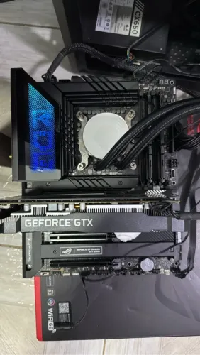 ASUS ROG Z790 MAXIMUS HERO