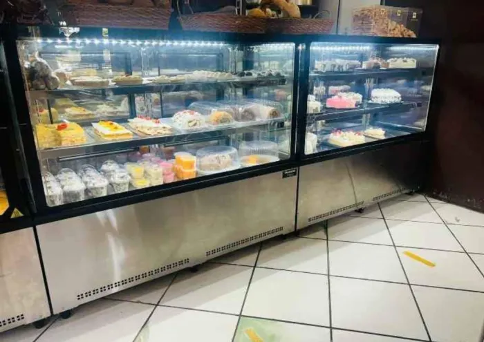 Vitrine Refrigerada 2M Venâncio linha Prime pronta entrega - Marcos