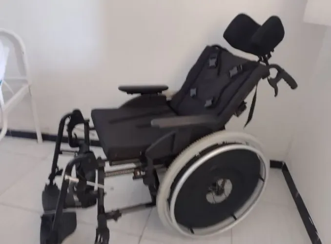 Cadeira de rodas 
