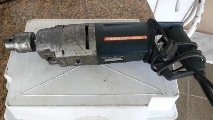 Furadeira de impacto Bosch GSB 13 RE