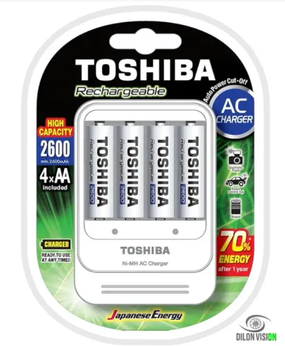 Carregador com 4 Pilhas Toshiba