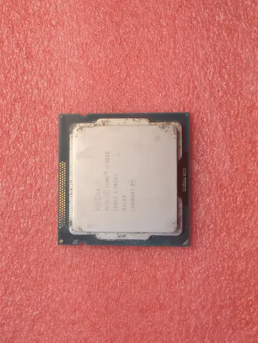 Processador. i3-3220 usado excelente