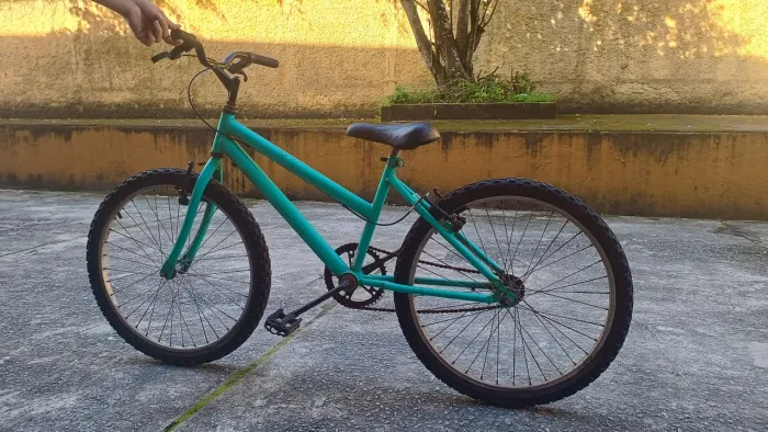 Bicicleta Aro 24 Semi-Nova ? Excelente Oportunidade!<br>