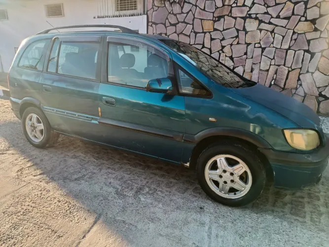 Chevrolet Zafira 2.0/ CD 2.0 8V MPFI 5P Mec. 2002