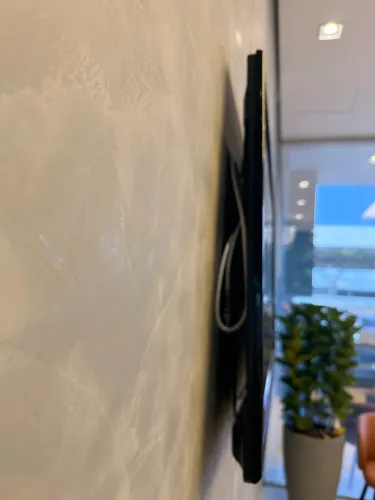 Vende se tv 42 polegadas.obs importante: NÃO é smart