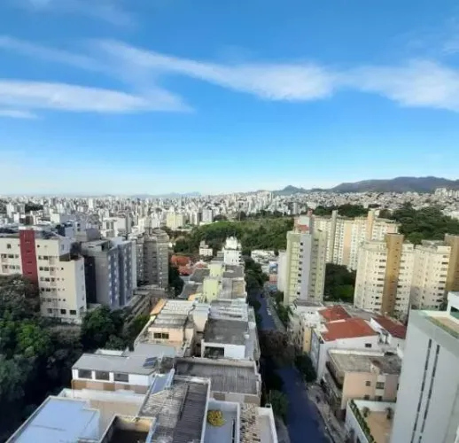 Cobertura Com 03 Quartos, 01 Suíte, 02 Vagas, montatda, no Melhor ponto do Bairro Luxembur
