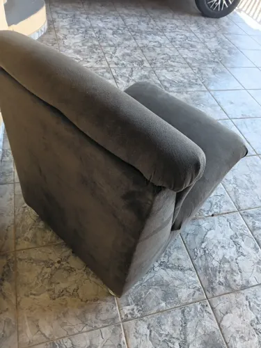 VENDO POLTRONA