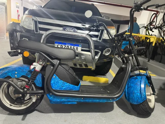 Moto scooter elétrica 