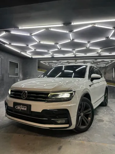 Volkswagen Tiguan Allspac R-line 350 TSI 2.0 4X4 2020