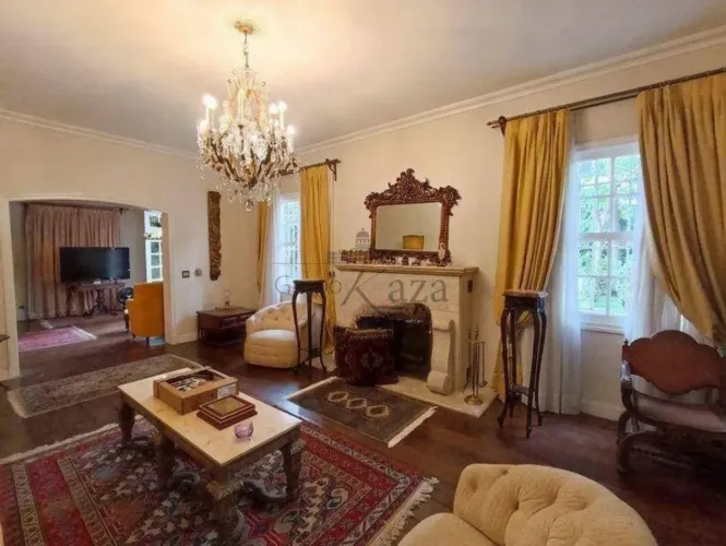 Casa - Jardim Paulista - 4 Suítes - 709m².